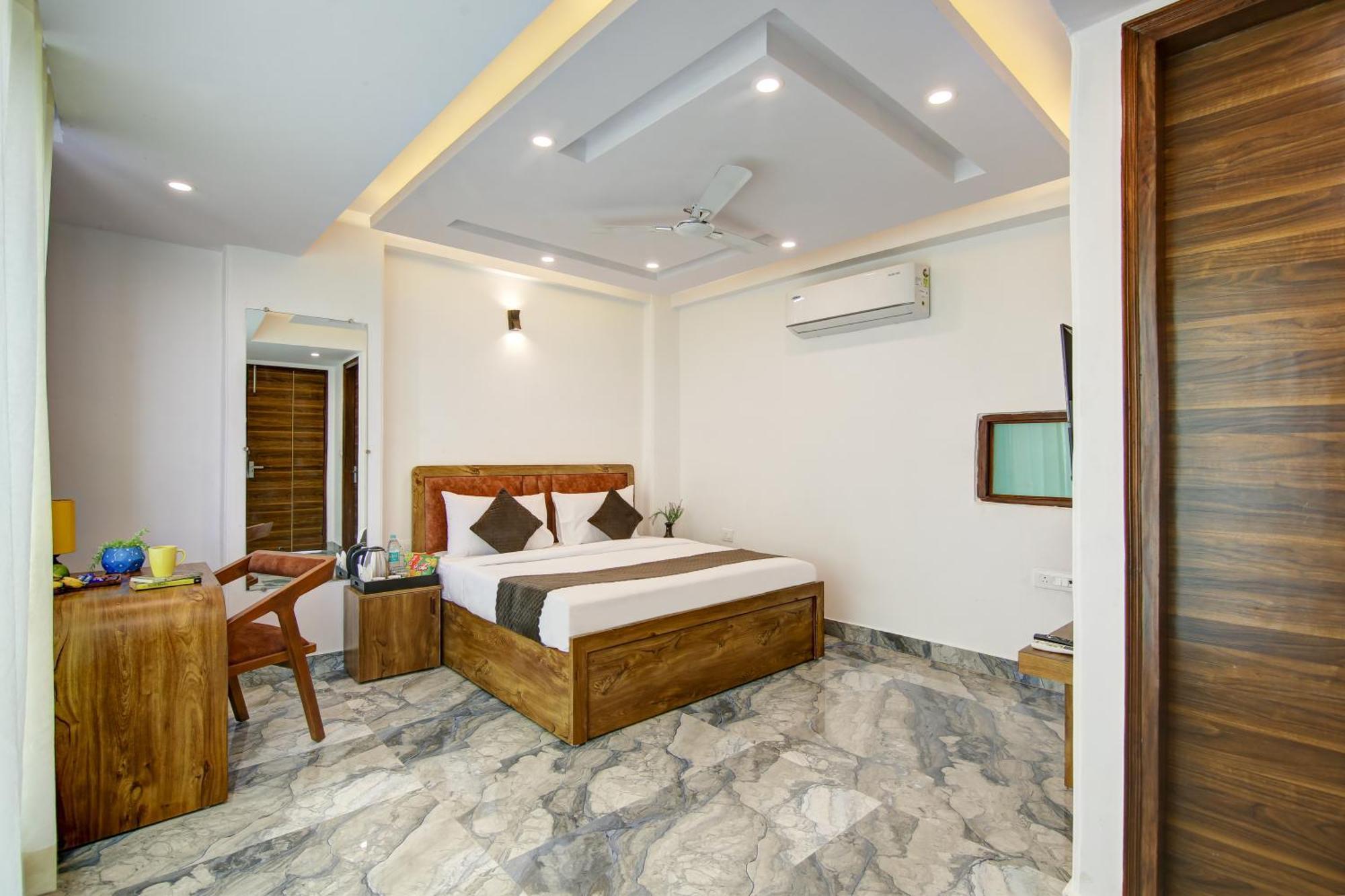 Hotel The Emporio Grand Near Vaishali Metro Station Ghaziabad Exterior foto