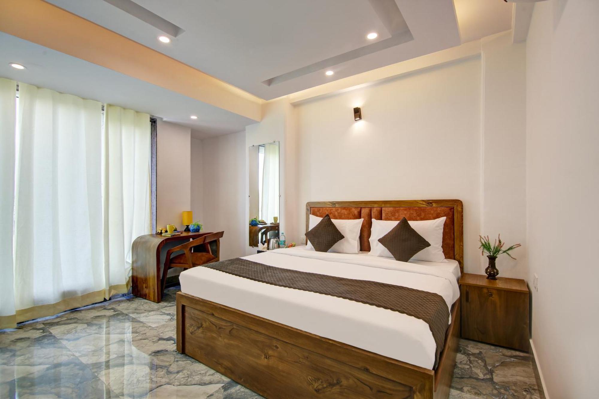 Hotel The Emporio Grand Near Vaishali Metro Station Ghaziabad Exterior foto