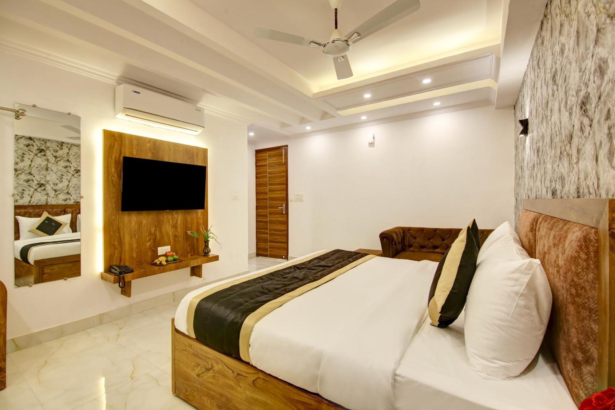 Hotel The Emporio Grand Near Vaishali Metro Station Ghaziabad Exterior foto