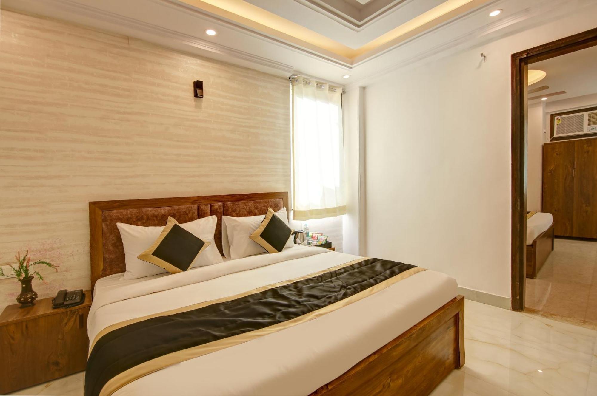 Hotel The Emporio Grand Near Vaishali Metro Station Ghaziabad Exterior foto