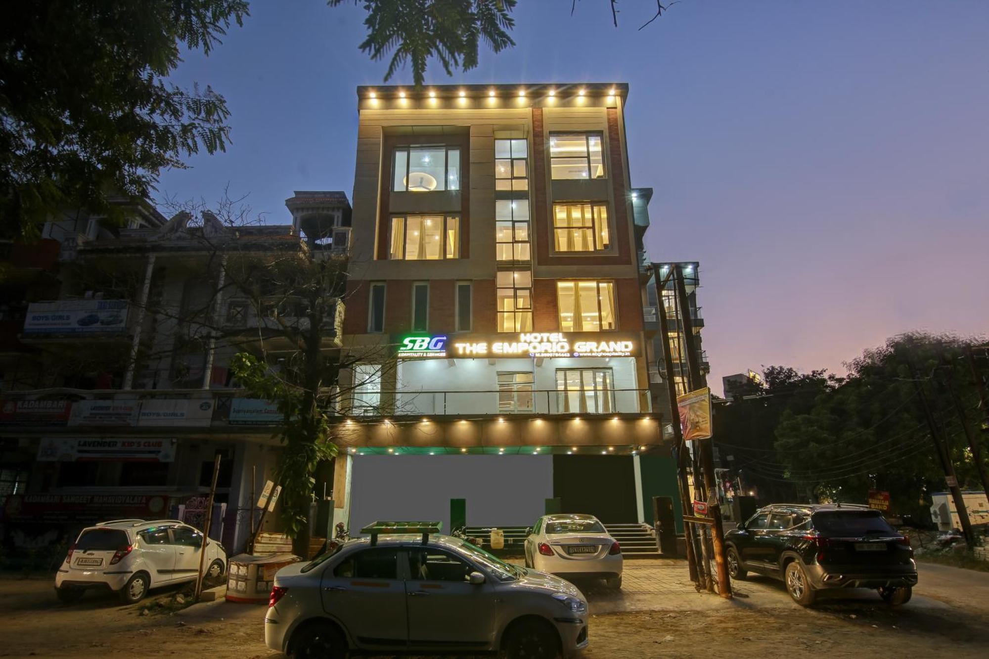 Hotel The Emporio Grand Near Vaishali Metro Station Ghaziabad Exterior foto
