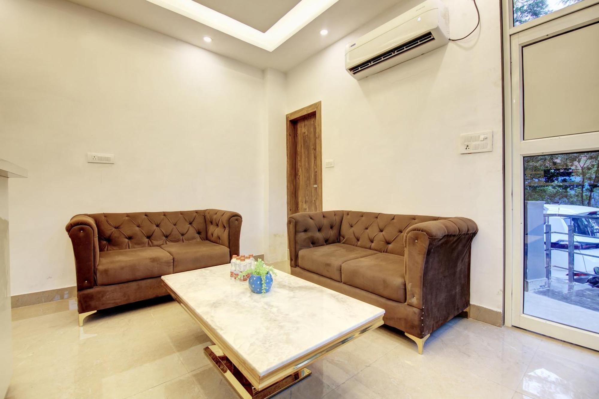 Hotel The Emporio Grand Near Vaishali Metro Station Ghaziabad Exterior foto